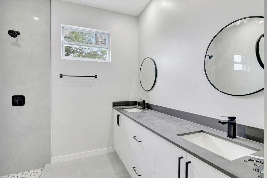 15-web-or-mls-P1793368