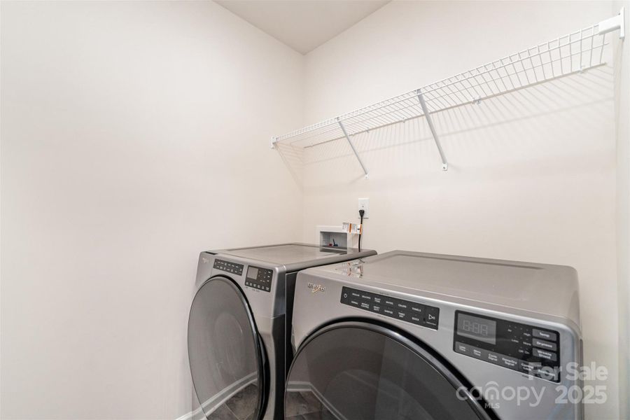 Furnished interior view inside a new home in , Dallas (Image 8). Furnished interior view inside a new home in , Dallas (Image 8).