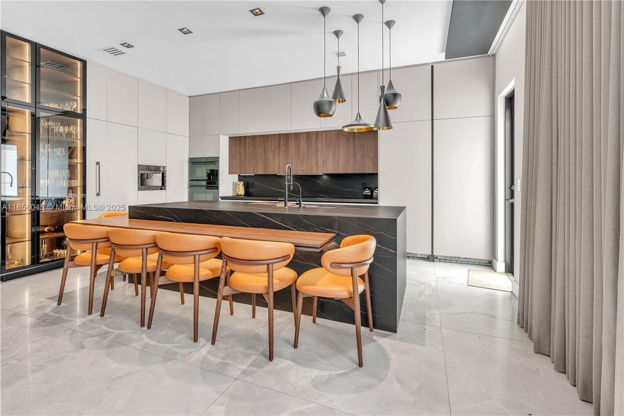 Furnished interior view inside a new home in , Miramar (Image 11).