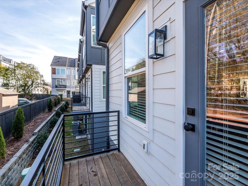 Plenty of room to decide what to wear on your run or just sit and have coffee!