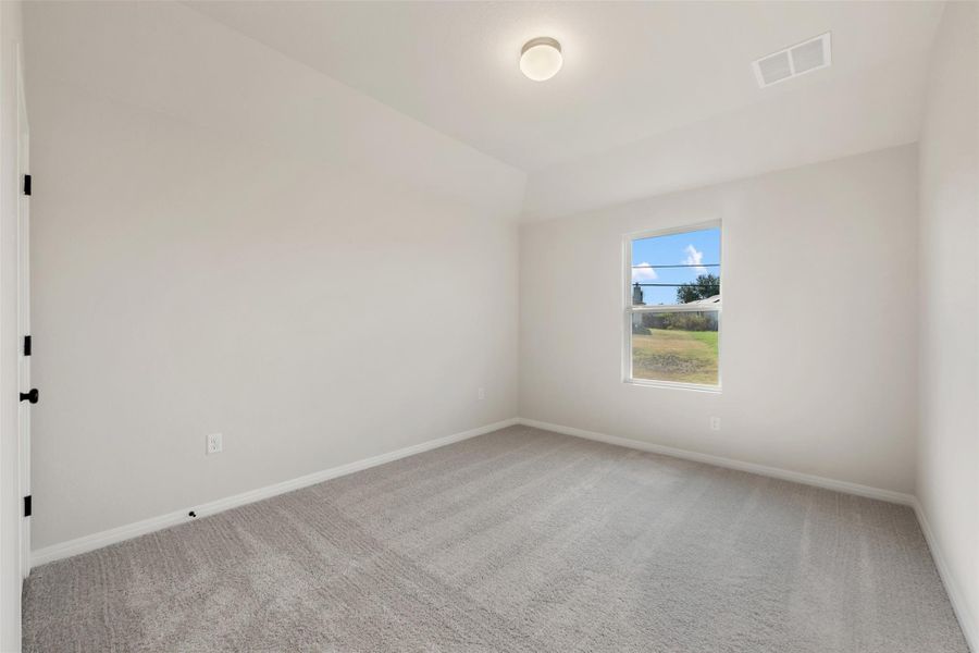 Spacious, unfurnished interior of a new home in Covered Bridge, Hutto (Image 17). Spacious, unfurnished interior of a new home in Covered Bridge, Hutto (Image 17).