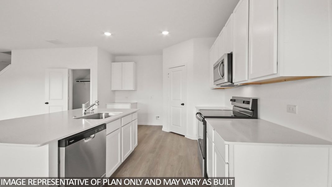 Furnished interior view inside a new home in Lake Conroe Cove, Willis (Image 6). Furnished interior view inside a new home in Lake Conroe Cove, Willis (Image 6).