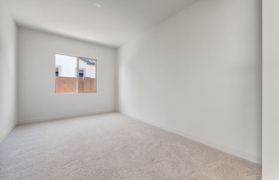 Spacious, unfurnished interior of a new home in Artisan at Asante, Surprise (Image 20). Spacious, unfurnished interior of a new home in Artisan at Asante, Surprise (Image 20).