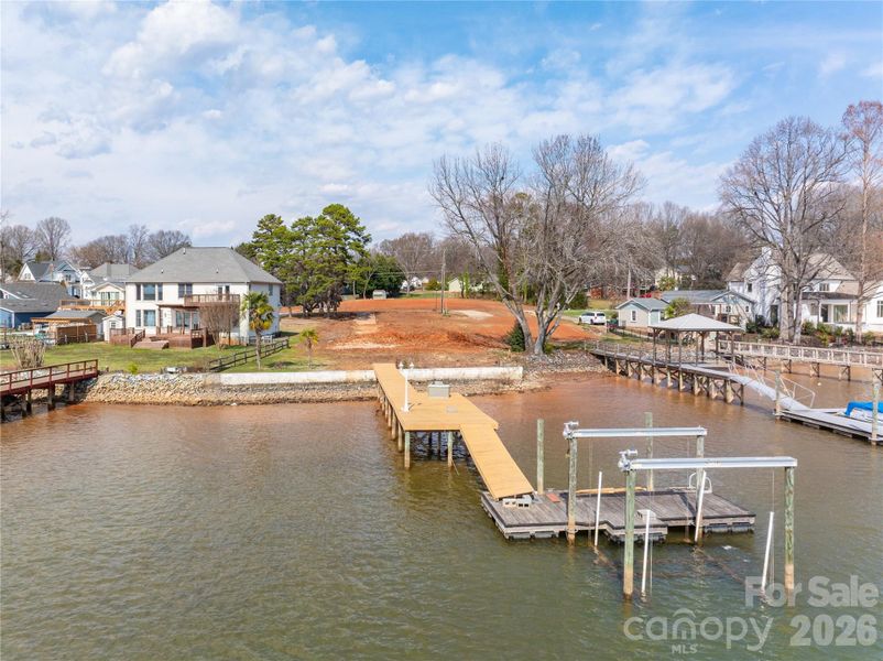 Image 8 of a home in .