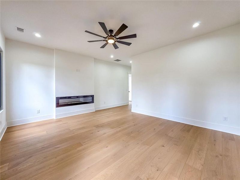 Spacious, unfurnished interior of a new home in , Auburn (Image 32).