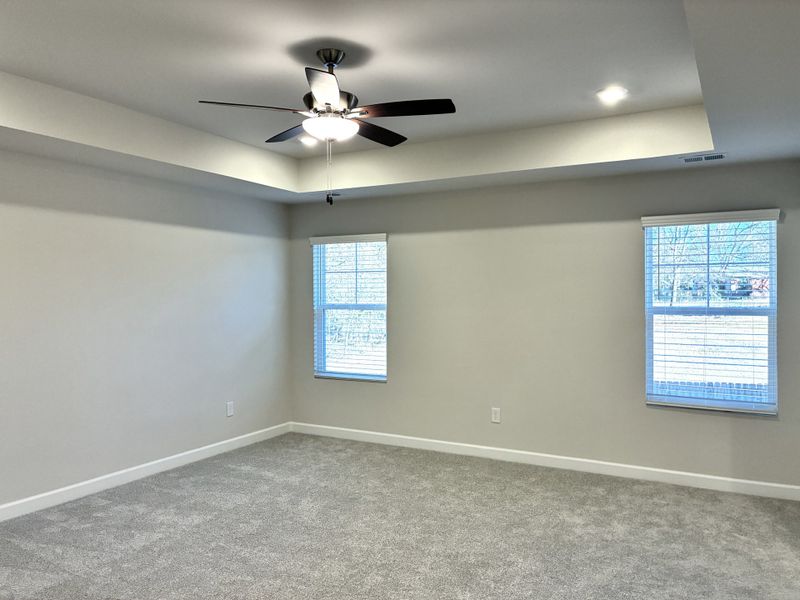 Spacious, unfurnished interior of a new home in Miller Park, Greenville (Image 15).
