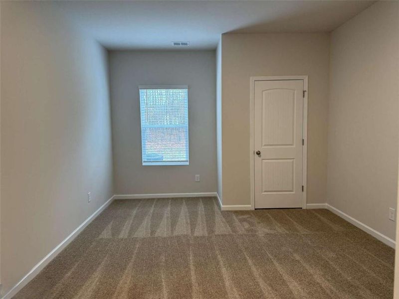 Spacious, unfurnished interior of a new home in Southern Hills, McDonough (Image 23).