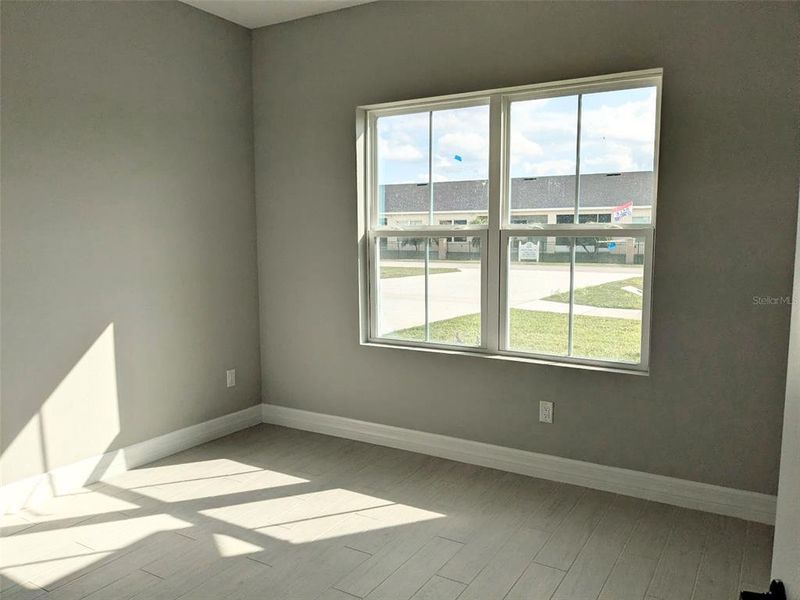 Spacious, unfurnished interior of a new home in , Sebring (Image 21).