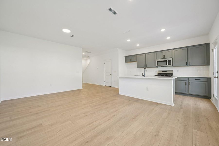 10-web-or-mls-Flagstone Way-S2410-010