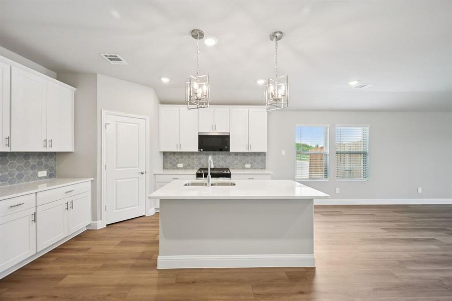 Furnished interior view inside a new home in Westmoor, Sherman (Image 10).