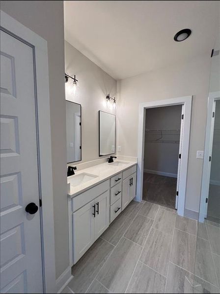 Furnished interior view inside a new home in Apalachee Overlook, Winder (Image 3).