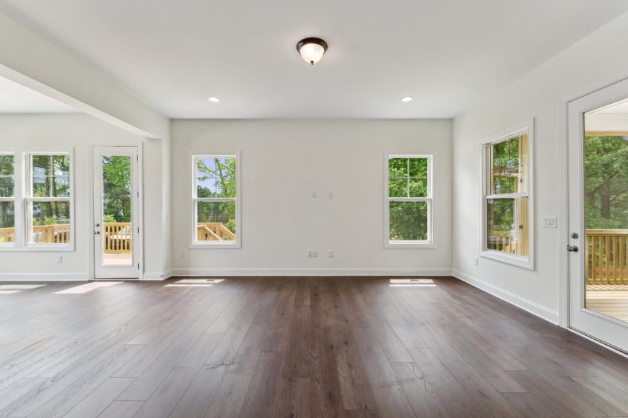 14- HHHunt Homes Mason Family Room