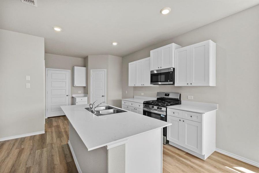 Furnished interior view inside a new home in Terra Trace, Fort Worth (Image 6). Furnished interior view inside a new home in Terra Trace, Fort Worth (Image 6).
