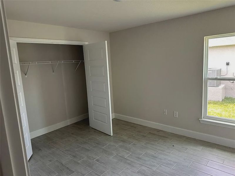 Spacious, unfurnished interior of a new home in South Gulf Cove, Port Charlotte (Image 13).