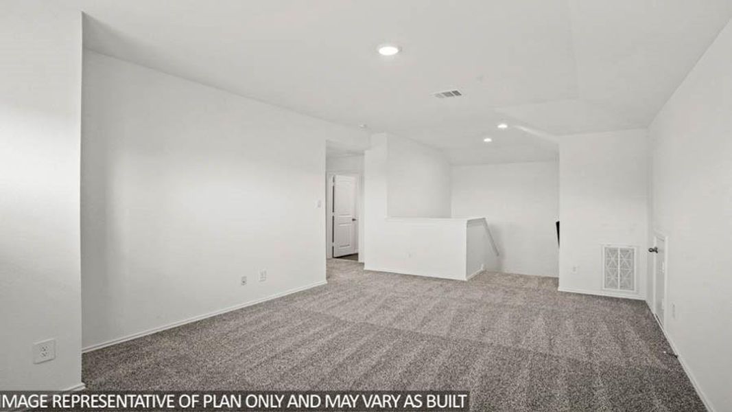 Spacious, unfurnished interior of a new home in Medina, Dayton (Image 13).