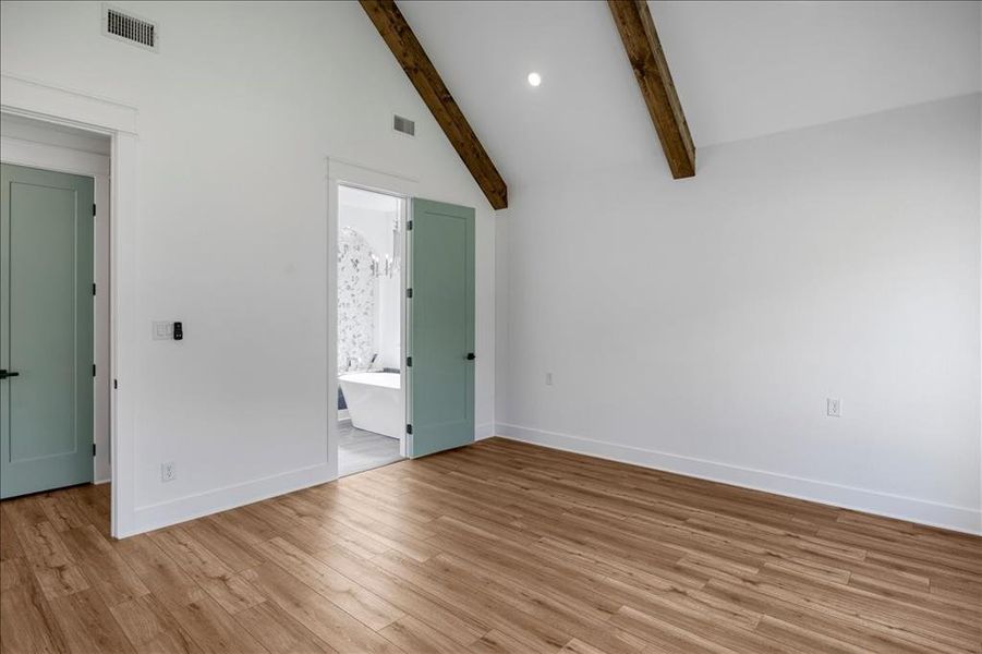 Spacious, unfurnished interior of a new home in , Jacksonville (Image 26). Spacious, unfurnished interior of a new home in , Jacksonville (Image 26).