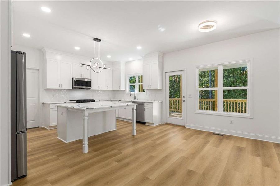 Furnished interior view inside a new home in , Gainesville (Image 12).