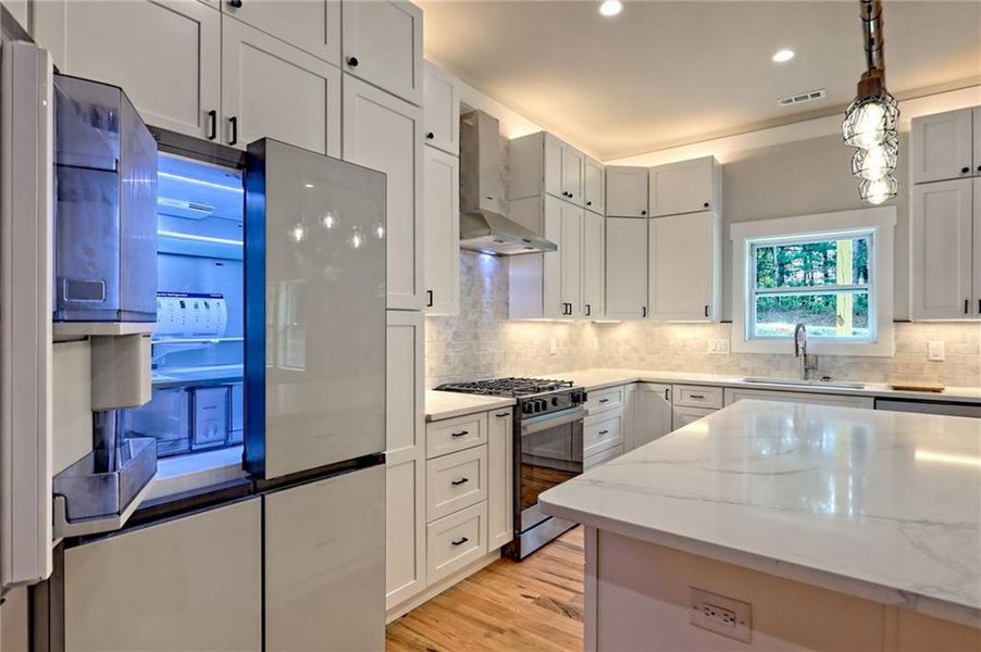 Furnished interior view inside a new home in , Clayton (Image 59).