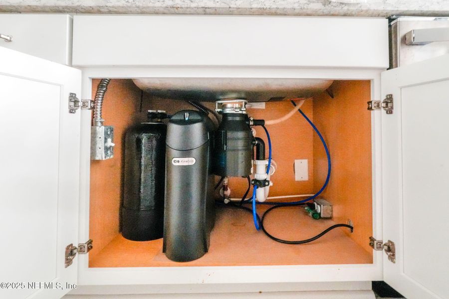 Close-up of interior finishes inside a home in Tamaya, Jacksonville (Image 25).