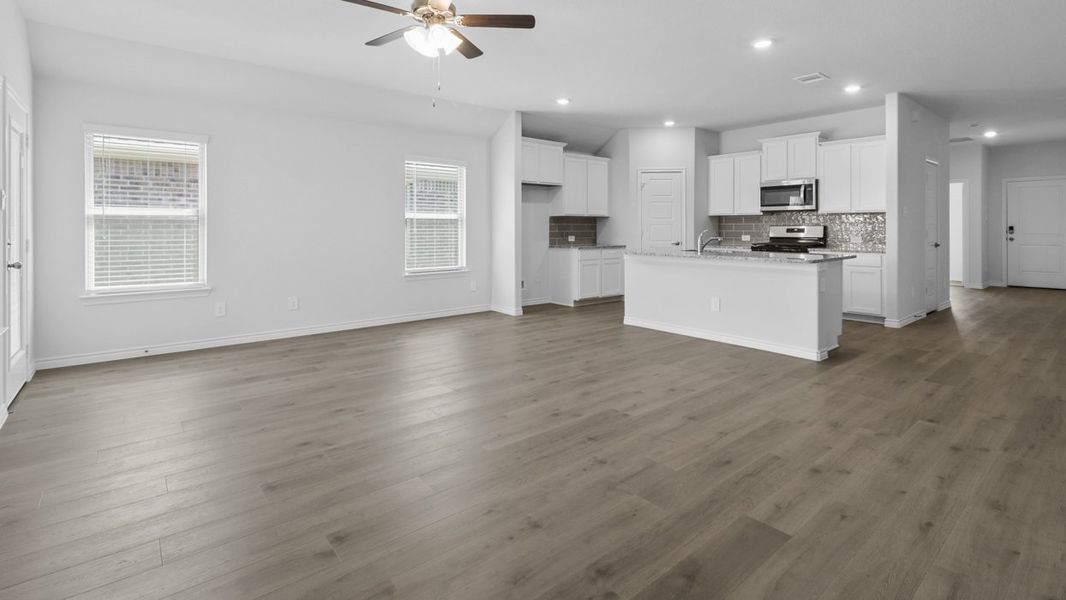 Spacious, unfurnished interior of a new home in Trailstone, Caddo Mills (Image 20). Spacious, unfurnished interior of a new home in Trailstone, Caddo Mills (Image 20).