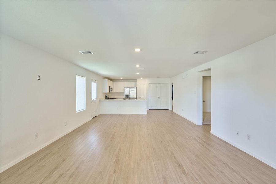 Spacious, unfurnished interior of a new home in Tavola: Cottage Collection, New Caney (Image 26).