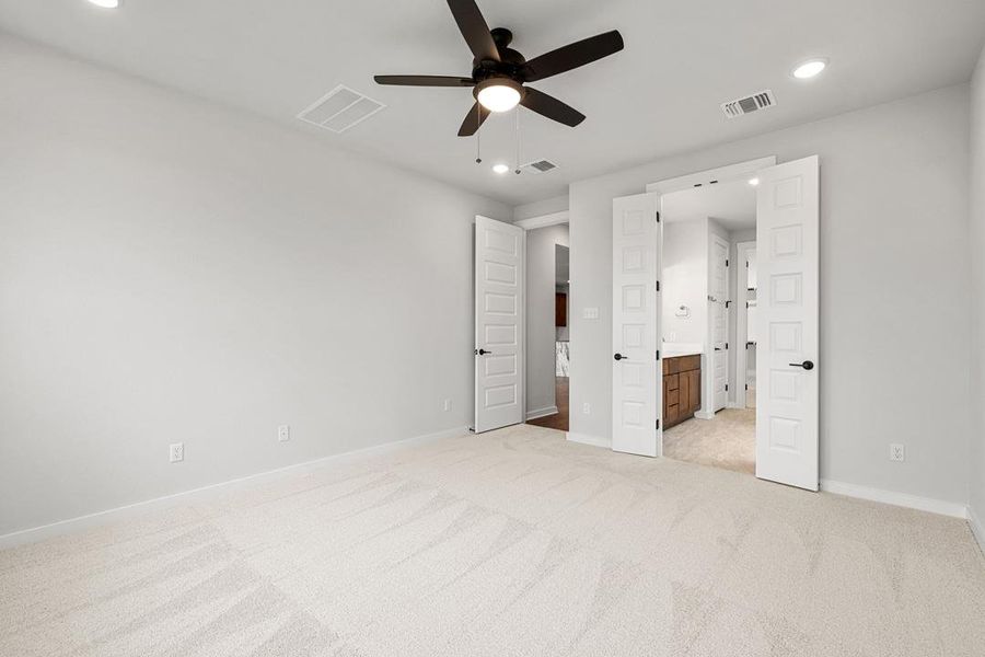 Spacious, unfurnished interior of a new home in Flora, Hutto (Image 23). Spacious, unfurnished interior of a new home in Flora, Hutto (Image 23).