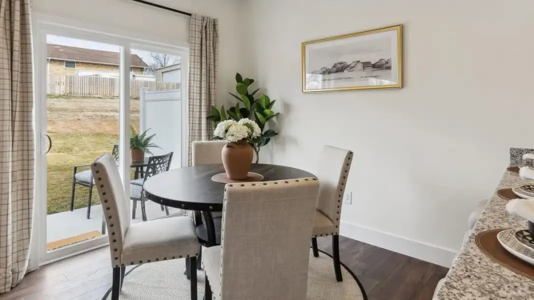 Representative furnished interior of a home built from the Altamont Townhome by D.R. Horton in Oak Vista, Knoxville (Image 7).