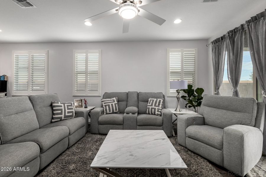 06 - Rummier 06 - Rummier