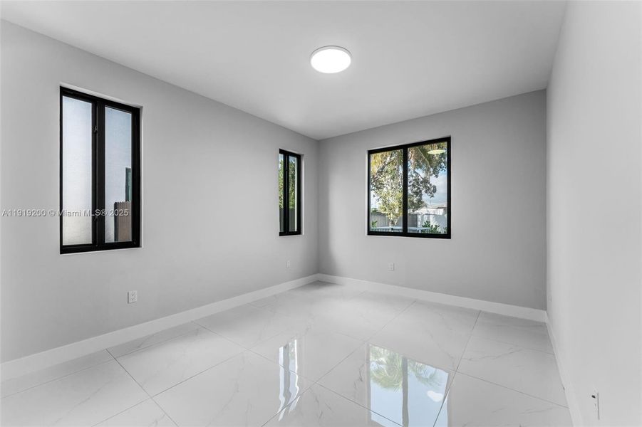 Spacious, unfurnished interior of a new home in , Miami (Image 17).