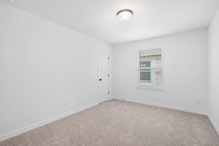 Note: Sample product photo. Actual exterior and interior selections may vary by homesite. Photo may be virtually staged