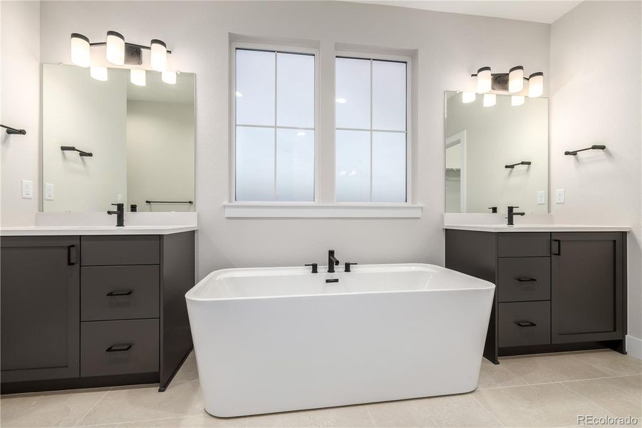 Furnished interior view inside a new home in West Grange, Longmont (Image 15).