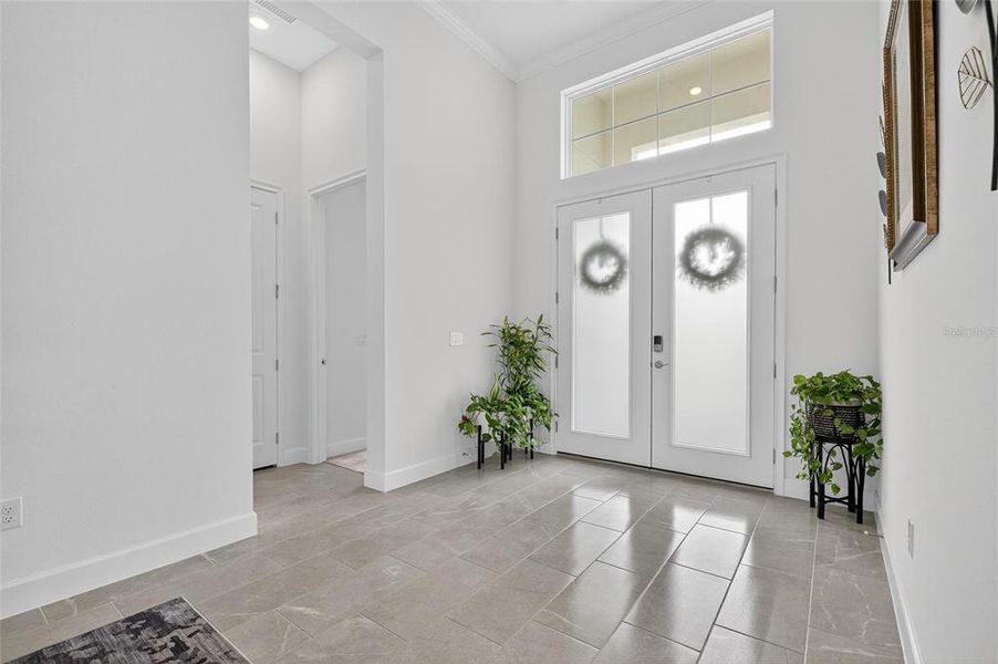 Spacious, unfurnished interior of a new home in , Apollo Beach (Image 19).