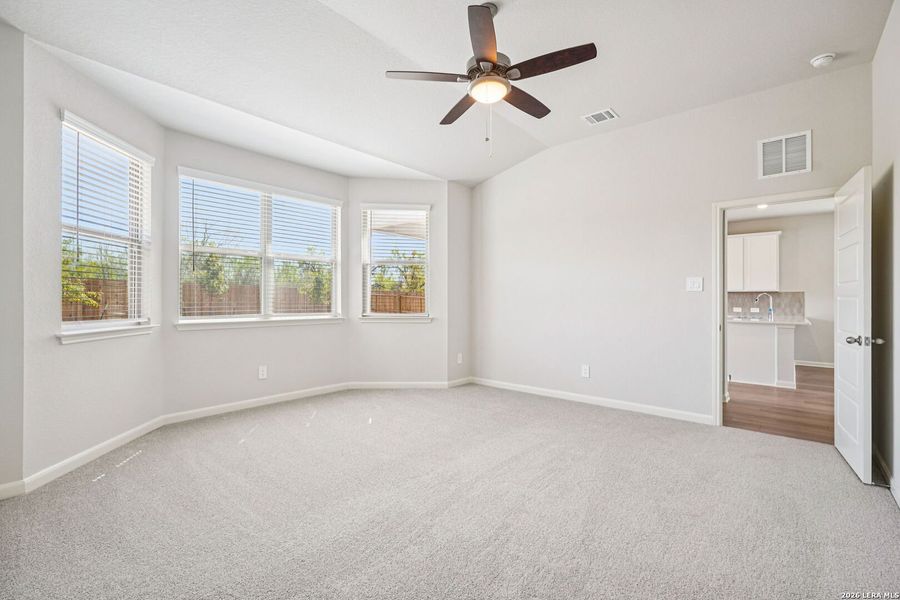 Spacious, unfurnished interior of a new home in Remington Ranch, San Antonio (Image 39). Spacious, unfurnished interior of a new home in Remington Ranch, San Antonio (Image 39).