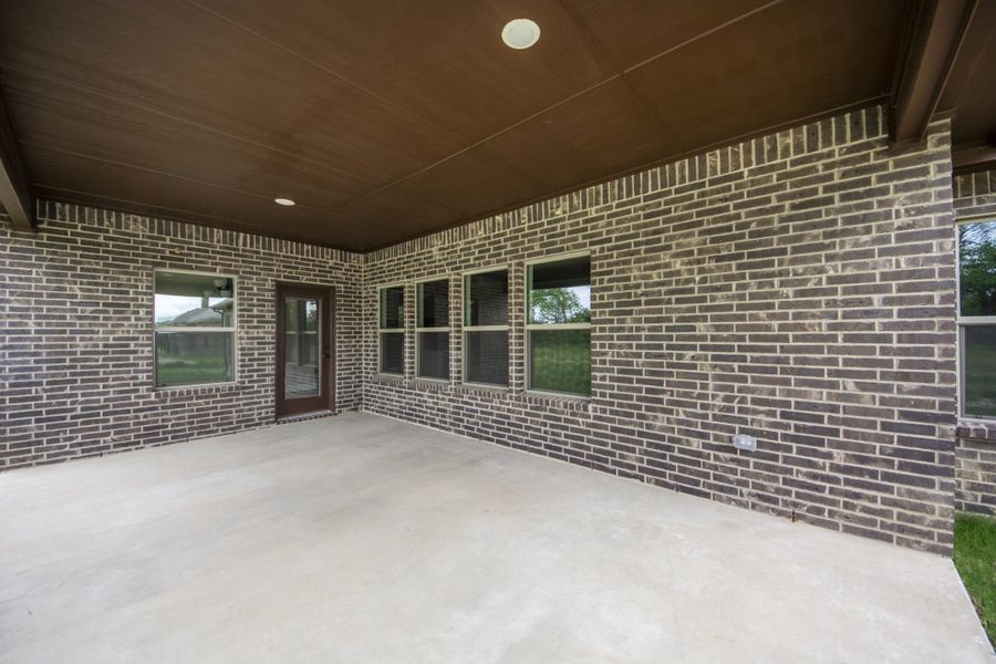 Representative exterior details of a home built from the 2591 by Robbie Hale Homes in High Meadows Estates, Nevada (Image 4).