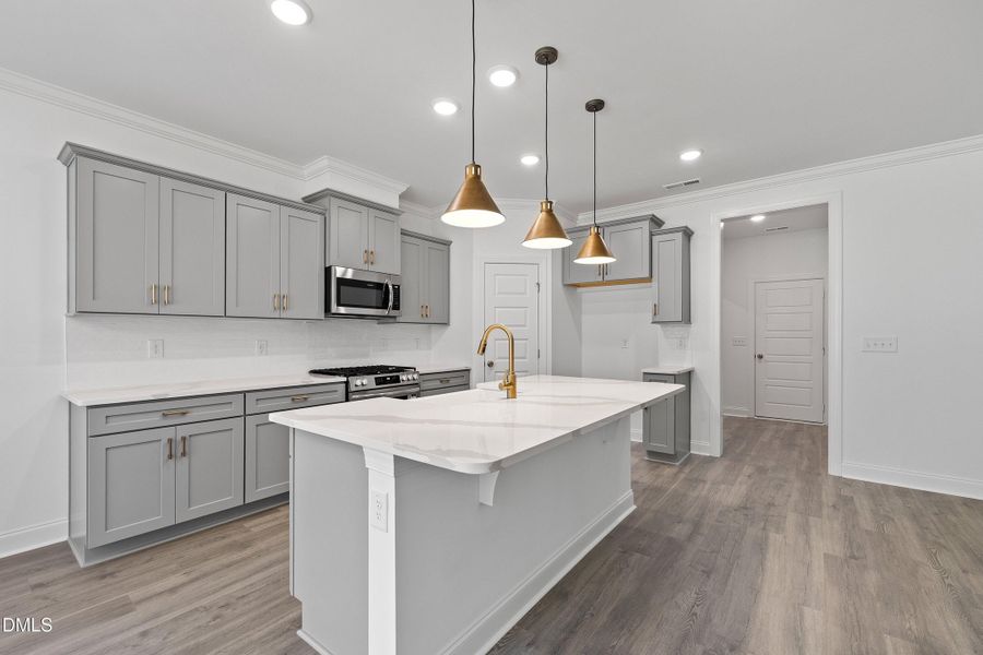 18-62 W Victoria Ridge Dr_7448