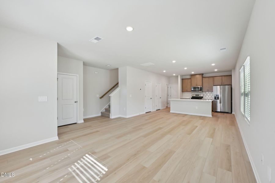 2 - Living 2 - Living