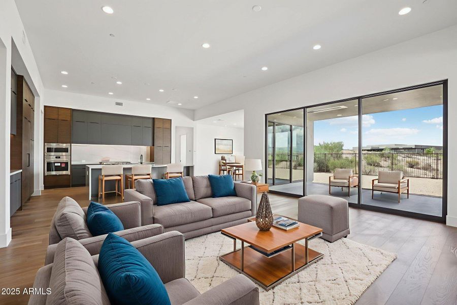 22-web-or-mls-13230 E Buckskin Trail-S07