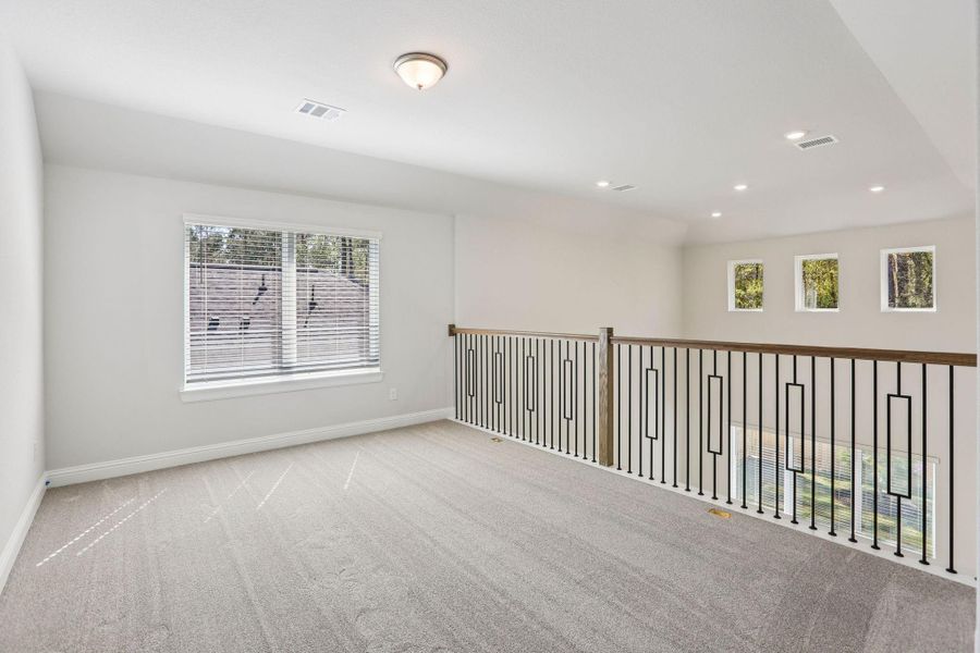 Spacious, unfurnished interior of a new home in Woodhavyn 40', Magnolia (Image 15). Spacious, unfurnished interior of a new home in Woodhavyn 40', Magnolia (Image 15).