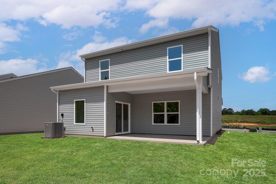 Exterior details of a home in Knights Bridge, Richburg (Image 4).
