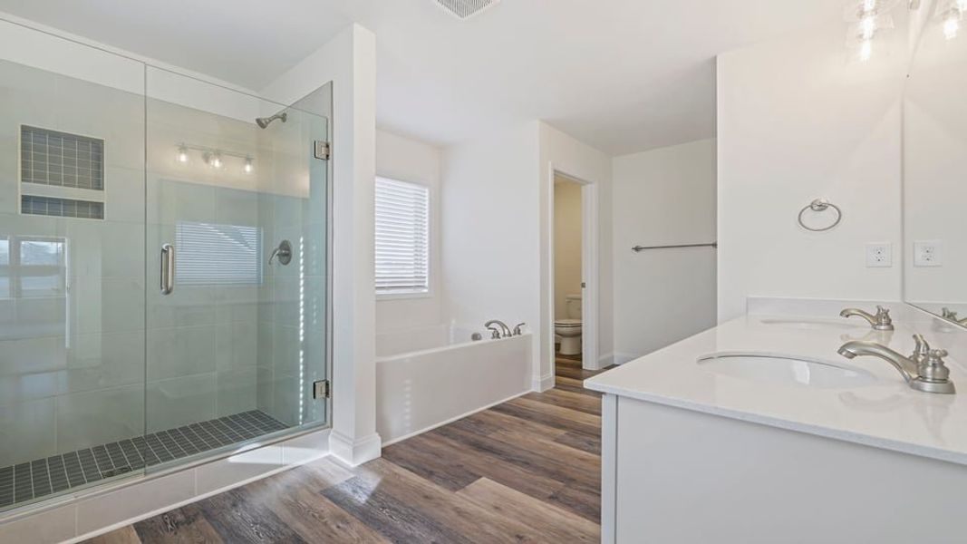 Furnished interior view inside a new home in Rutledge Estates, Woodruff (Image 12).