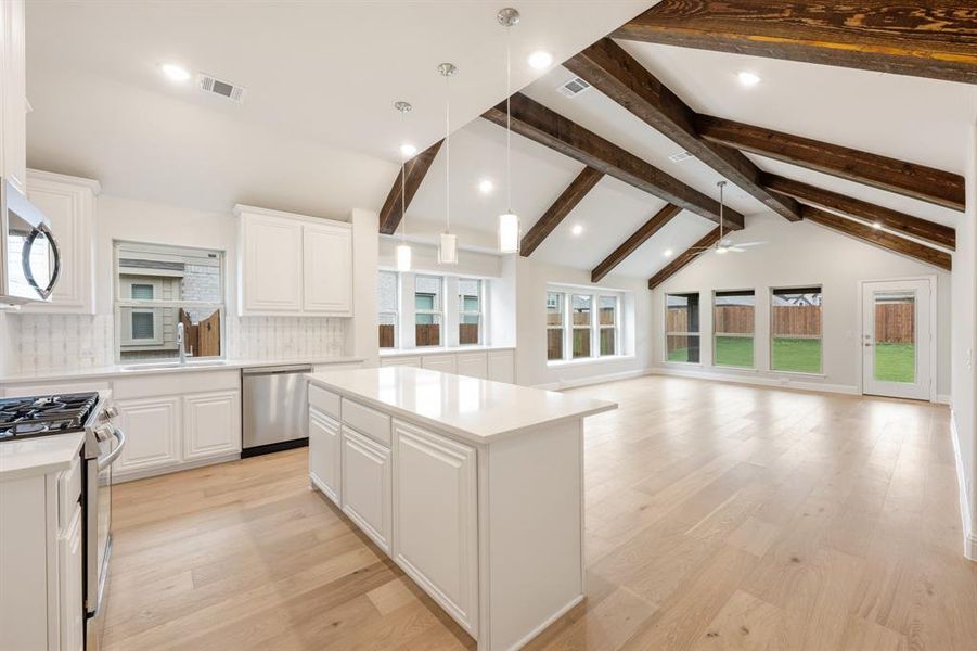 Furnished interior view inside a new home in Hampton Park, Glenn Heights (Image 9).