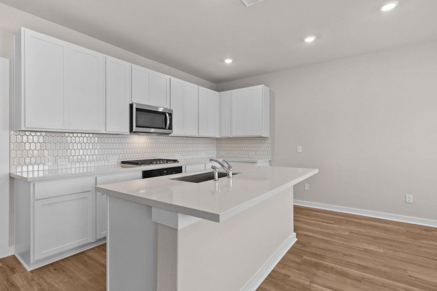 Center Island in Kitchen Center Island in Kitchen