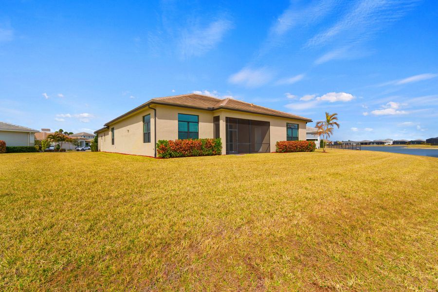 PGA Verano Indoor 25 meter Lap Pool