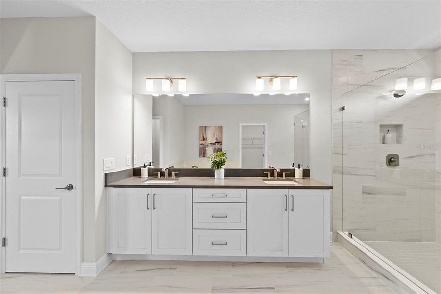 Furnished interior view inside a new home in , St. Petersburg (Image 40).