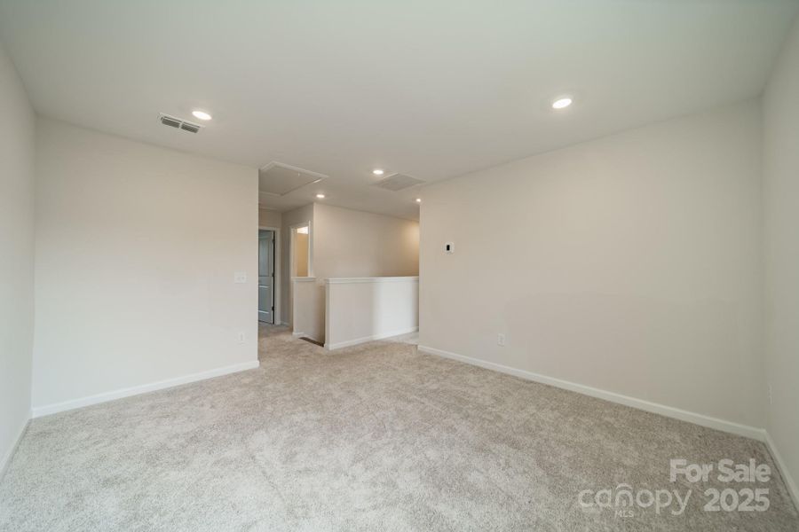 Spacious, unfurnished interior of a new home in Stewarts Landing, Charlotte (Image 38).