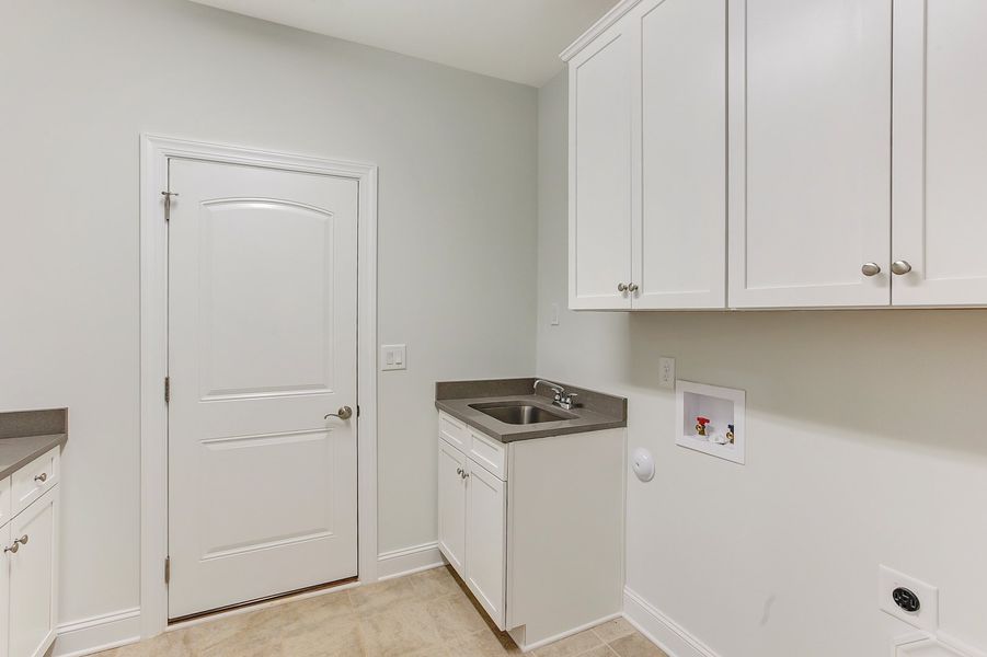 Representative furnished interior of a home built from the Ashton by Keystone Homes NC in Weybridge, Burlington (Image 38).