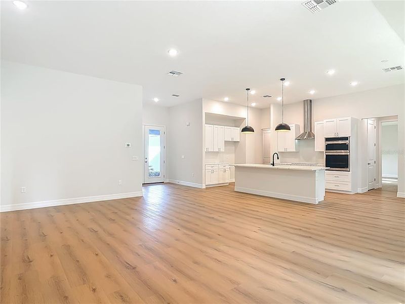 Spacious, unfurnished interior of a new home in , Eustis (Image 35).