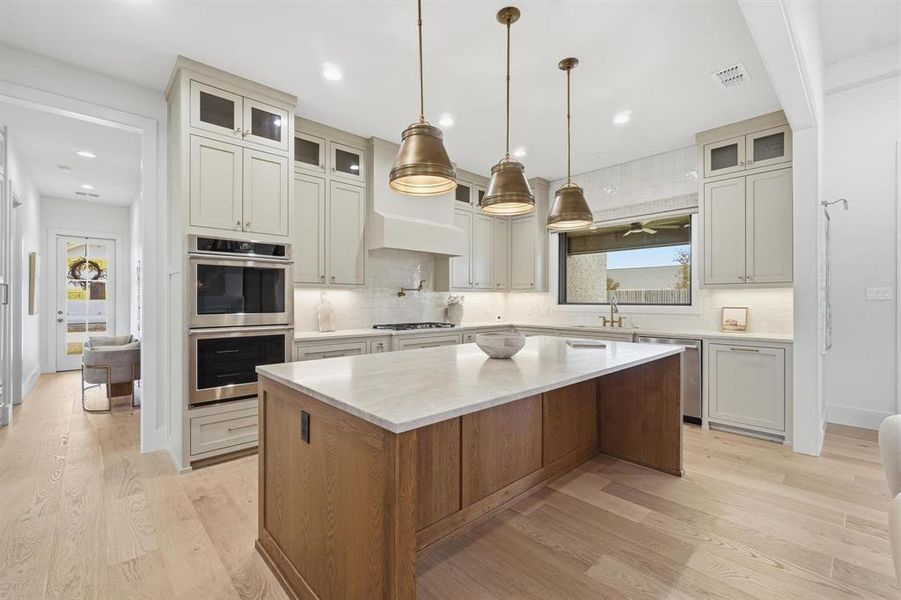 Furnished interior view inside a new home in , Abilene (Image 28).