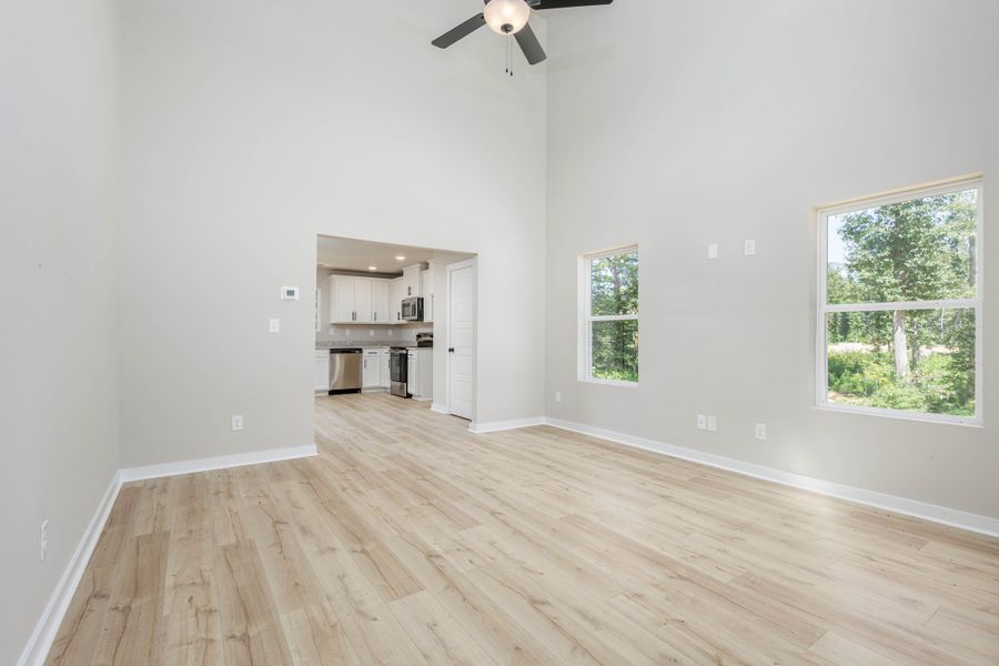 Representative unfurnished interior of a home built from the Singlecherry by Nason Homes in Woodland Farms, Dickson (Image 14).