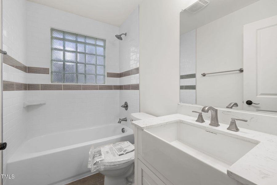 28-web-or-mls-7K5A8970 copy copy 28-web-or-mls-7K5A8970 copy copy